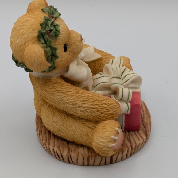 Cherished Teddies Margy "Wrapping Up A LIttle Holiday Joy" (475602) 1998 - Picture 3 of 9